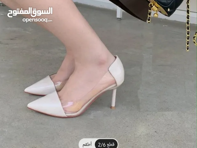 Beige With Heels in Amman