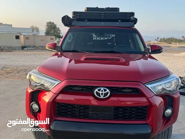 Toyota 4RUNNER TRD OFF ROAD 2021 مجهزة بالكامل للرحلات والتخييم