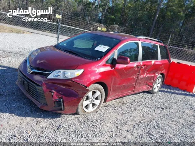 Toyota Sienna 2018 in Al Batinah