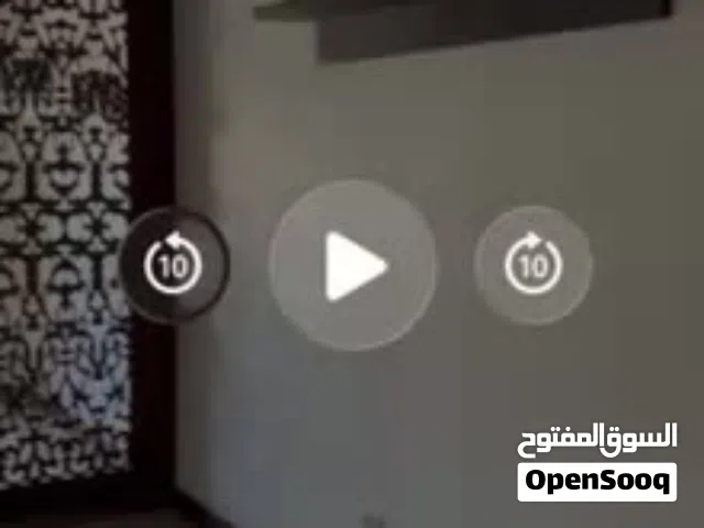 مكتب للبيع