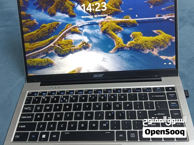 Acer laptop 8gb ND 500 gb