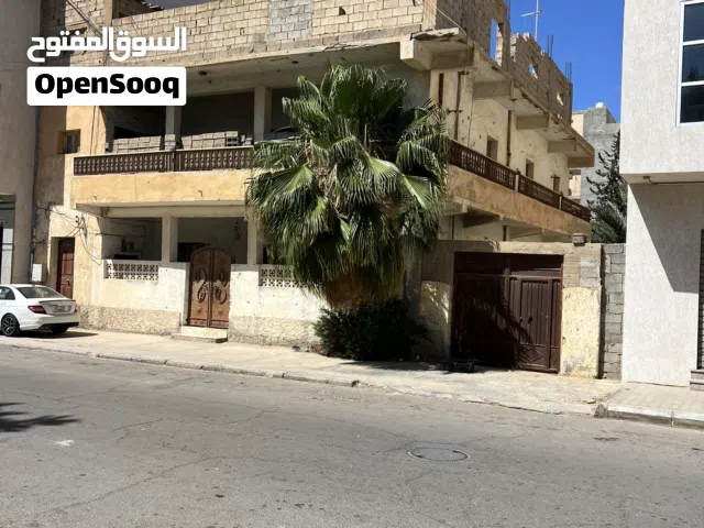 مبنى للإيجار