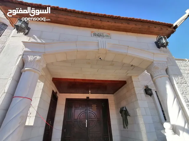 255 m2 More than 6 bedrooms Townhouse for Sale in Amman Al-Marqab