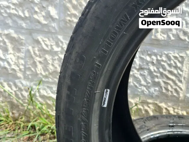 عجلات كومهو مستعملة بحالة جيدة مقاس 21 إنش لسيارة
