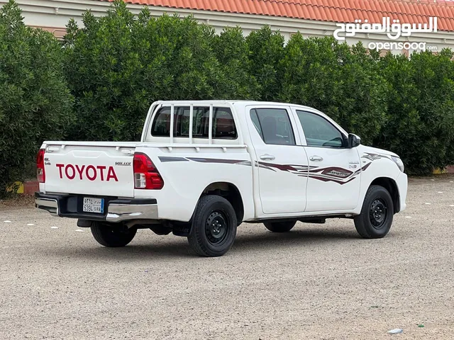 Used Toyota Hilux in Al Riyadh