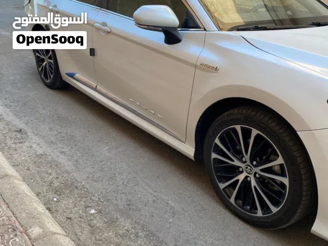 تويتا كامري 2020فل كامل نضيفه