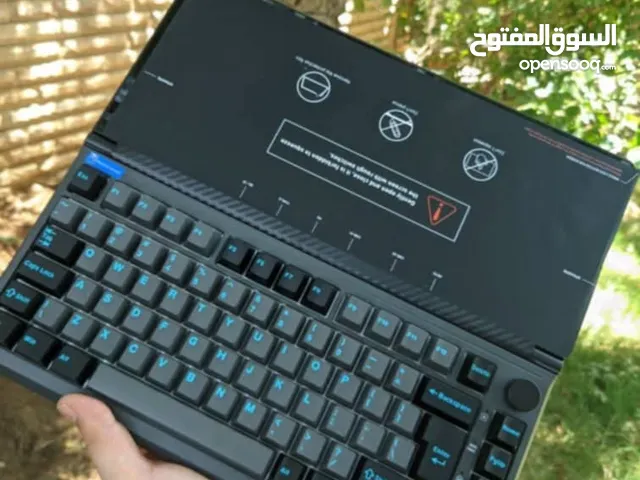 كيبورد بي شاشه ثانويه صير وبيه سبيكرات داخليه سعره بل موقع 320 دولار تفاصيل وسعر بل وصف