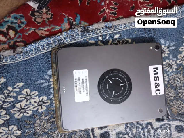 Apple iPad Pro 11 256 GB in Basra