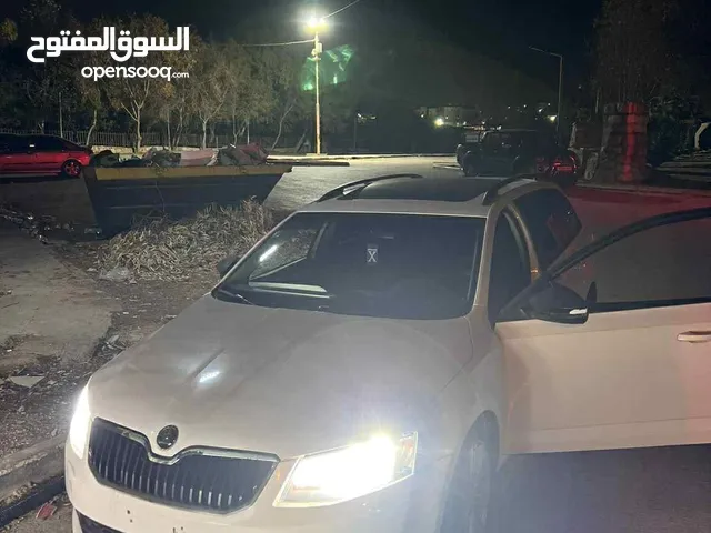 سكودا كتافيا .2014