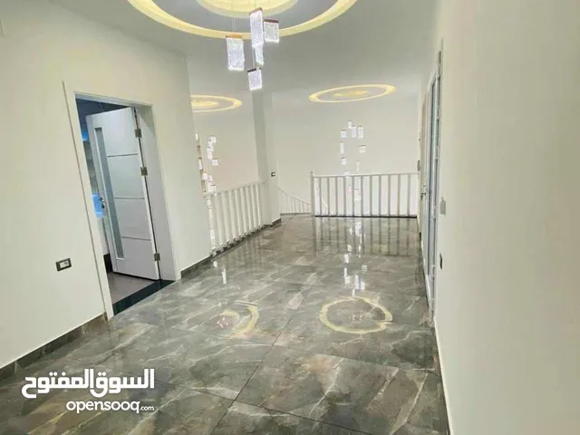 200 m2 More than 6 bedrooms Villa for Rent in Tripoli Souq Al-Juma'a