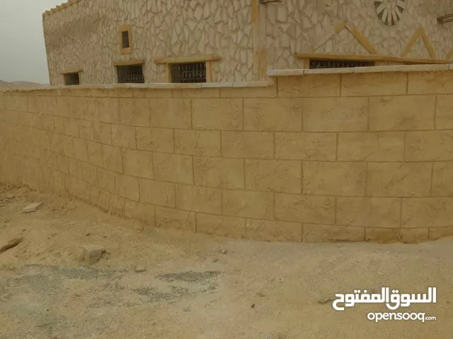 213 m2 4 Bedrooms Townhouse for Sale in Zarqa Other