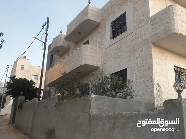 450 m2 More than 6 bedrooms Townhouse for Sale in Salt Al Balqa'