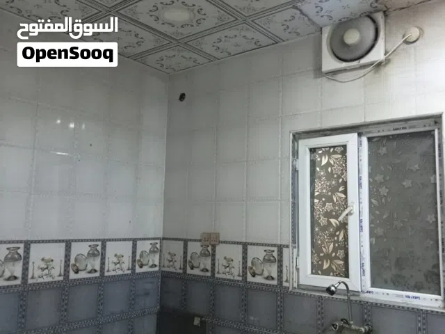 100 m2 2 Bedrooms Apartments for Rent in Basra Manawi Lajim