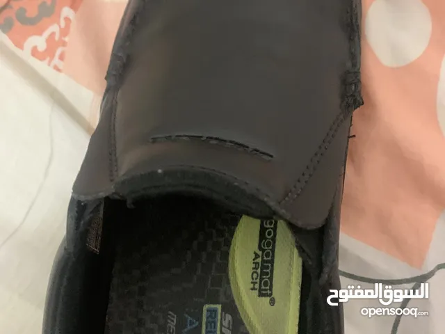 حذاء اسكيتشر جلد طبي