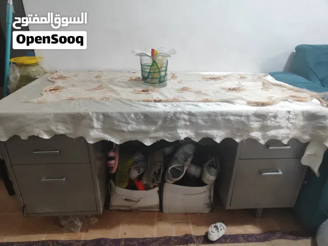 مكتب حديد للبيع