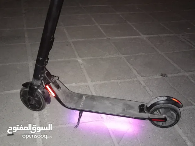 سكوتر كهربائي نظيف جدا