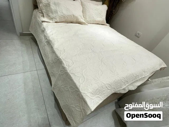 تخت مفرد ونص + فرشة ( جديد )