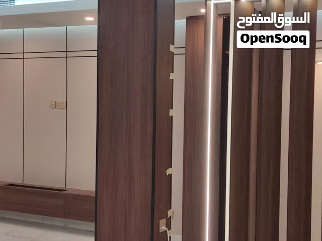 صباغ الكويت اصباغ جوتين صباغ منازل صبغ غرف صباغ قسايم عازل اسطح جيتاروف ديكور جبس Painter