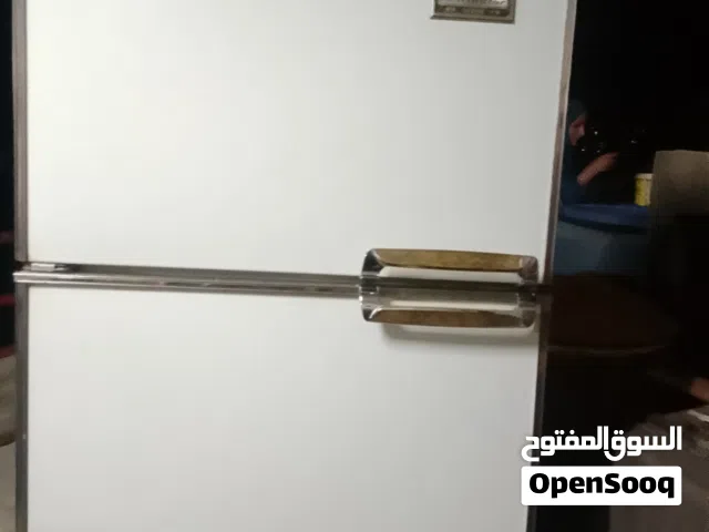 ثلاجه كليفن شبه جديد