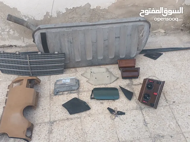 موجودقطع مرسيدس بطه وقرش ونص مفتاح شفط قرش ونص عدد2ومرشات سفليه وعظمات وشل وتنك ومكتات وغطا ومرشات