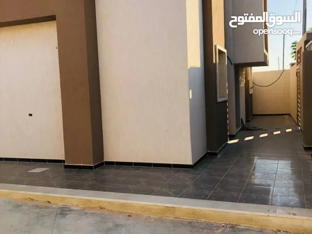 1000 m2 More than 6 bedrooms Townhouse for Sale in Misrata Moqawaba