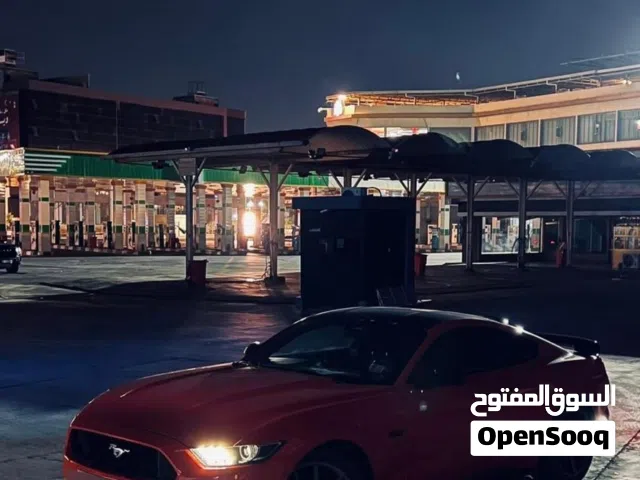 2015 فورد موستانج V6