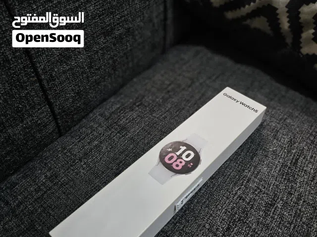 ساعة سامسونج واتش 5 جديده!!! نفس ساعة ابل بالمميزات والايكو سستم  Samsung Watch 5  , New condition