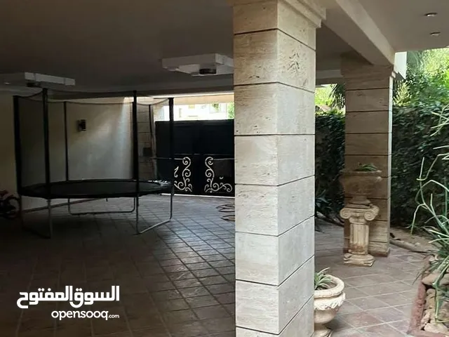 220m2 More than 6 bedrooms Villa for Sale in Tripoli Al-Nofliyen