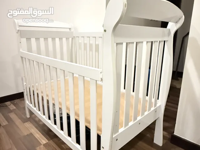 Baby bed in excellent condition