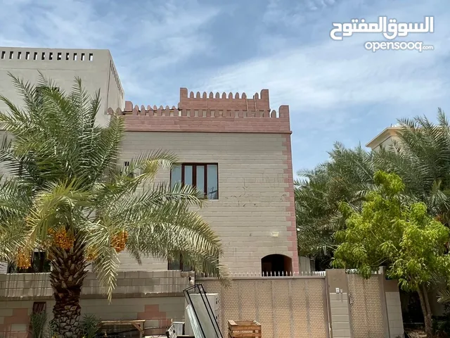 350 m2 More than 6 bedrooms Villa for Rent in Muscat Ansab