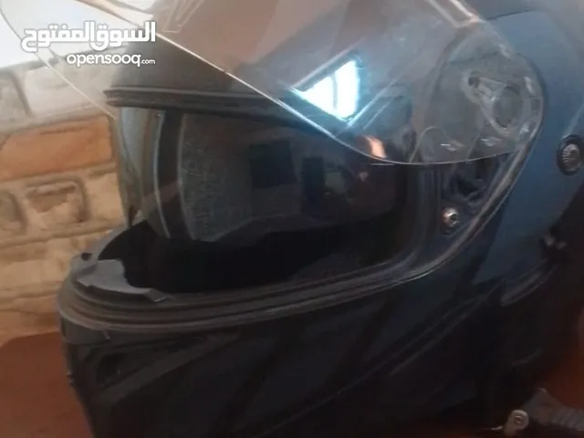 خوذة للبيع بسعر ممتاز