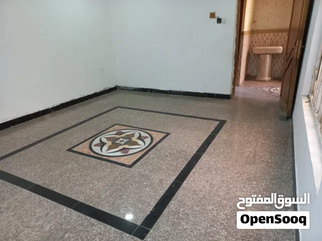 بيت لأيجار  طابقين تجاري بهادريه طريق ابو الخصيب الرئيسي  مقابل مدرسة الإسكندرية قابل للتفاوض