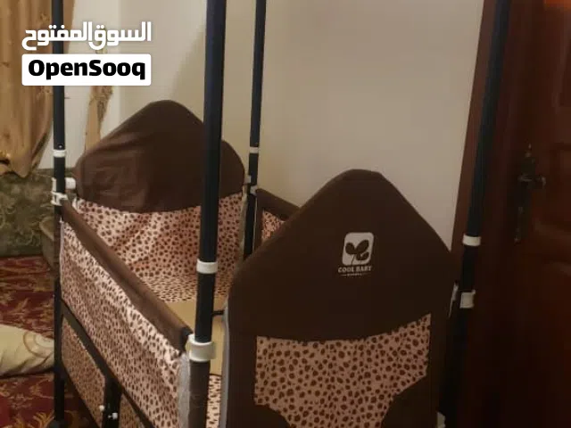 سرير اطفال مستخدم