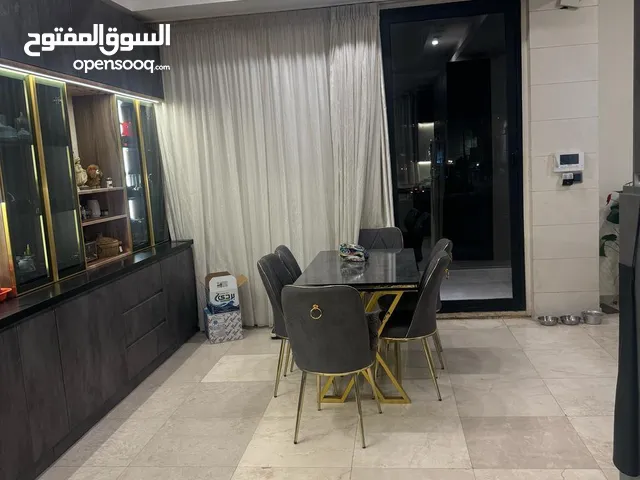 بيت للبيع اليرموك مساحه 207 متر الواجهه 11 موقع ممتاز بربع الذهبي