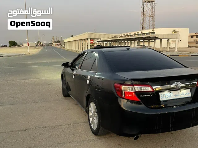 2014 تويوتا كامري XLE