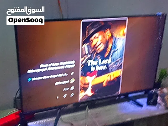 SONY TV SMART LED BRAVIA 50 INC OERFFECT CONDITION WITH FULL ORIGINAL REMOTE CONTROL AND TV CHARGER.