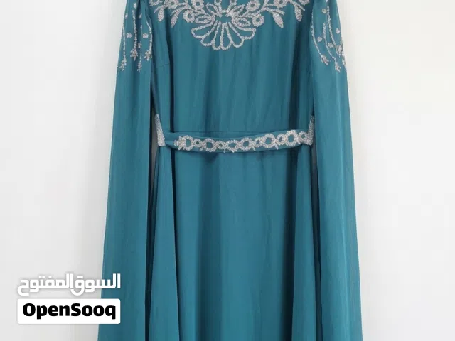 فستان جديد غير مستعمل