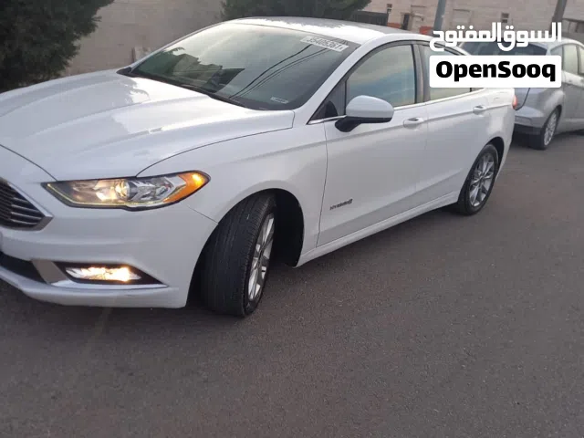2017 فورد فيوجن SE