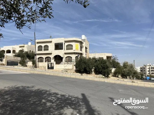 عقار مميز للبيع موقع هادئ وراقي جداً ومناسب للأستثمار