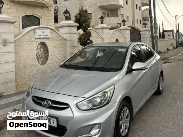2016 Hyundai Accent Standard
