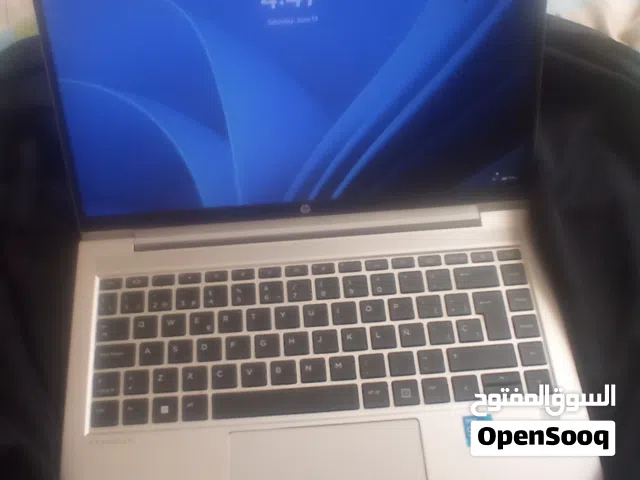 Ordinateur portable HP ProBook 640 G8 en très bon etat, rapide et fiable, ideal pour les études.