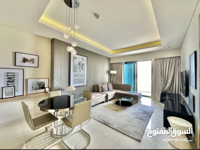 شقه متميزه بابراج داماك المرموقه غرفه وصاله بمساحه 270 متر وموقع متميز وسعر لا يفوت بادر بالحجز