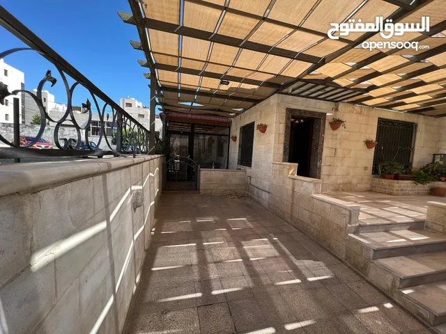 شقة أرضية للبيع أم السماق الشمالي قرب شارع مكة
