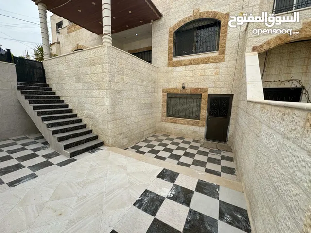 عمان شفابدران الكوم، شقة ارضية جزء من فيلا، غرفة وصالة، تصلح لعرسان