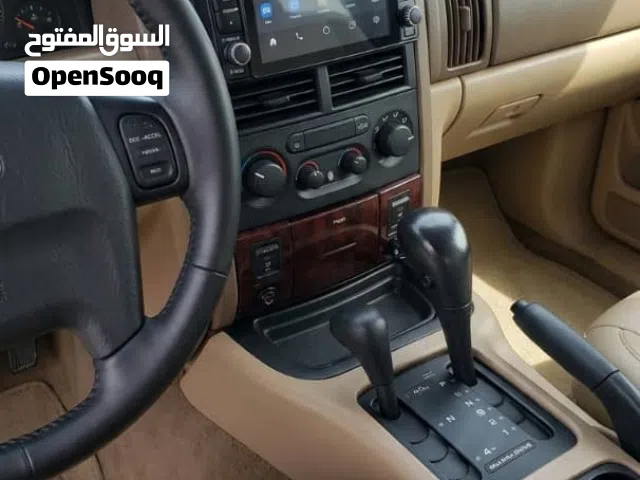 2002 جيب جراند شيروكى Altitude
