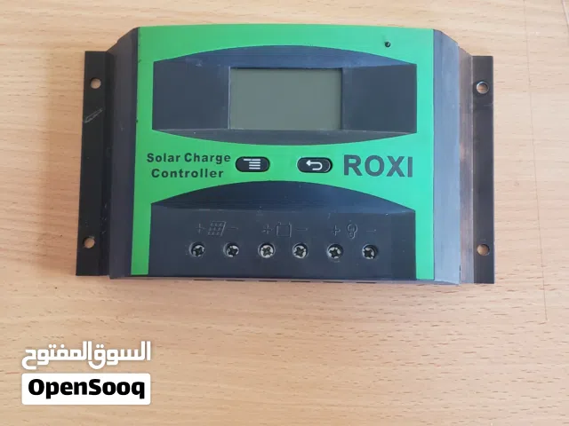 منظم شحن ROXI 30A للطاقة الشمسية مستخدم جديد (عرطه جدا)