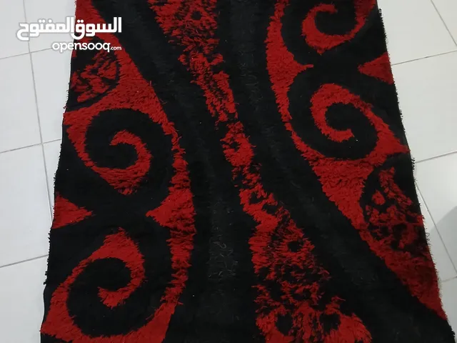 سجادة بحالة الوكالة بسعر حرق