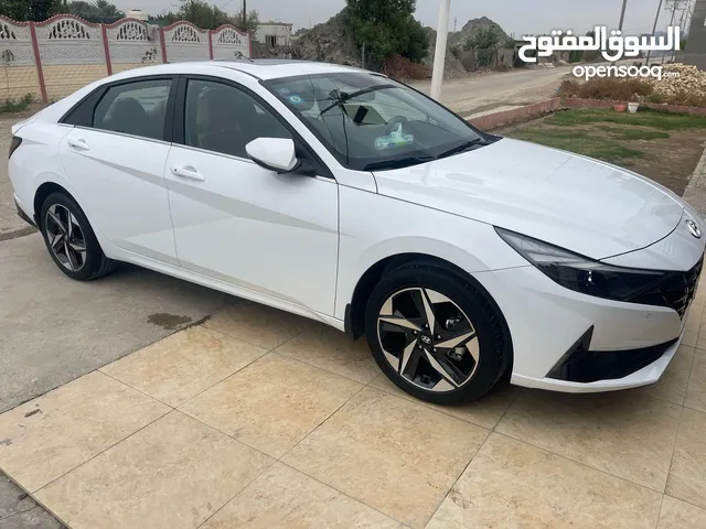 Used Hyundai Elantra in Babylon