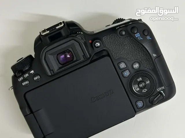 للبيع كاميرا كانون شبه جديده Canon77D