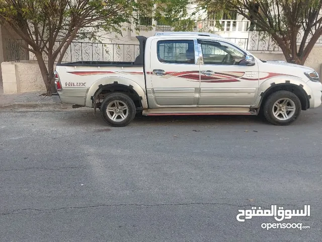 Used Toyota Hilux in Mafraq